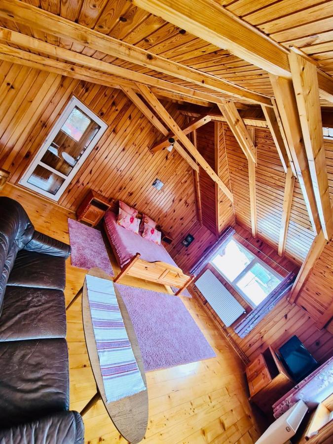 Cabana Vanatorilor Poiana Marului  Ngoại thất bức ảnh
